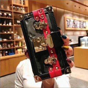 Unisex Hot Black/Gold iPhone case